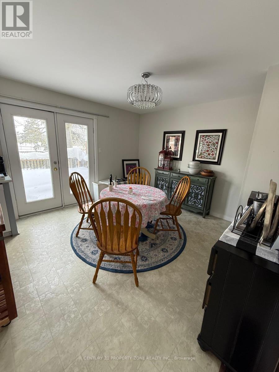 93 Borden Street, Stratford, Ontario  N5A 4R1 - Photo 14 - C12749644