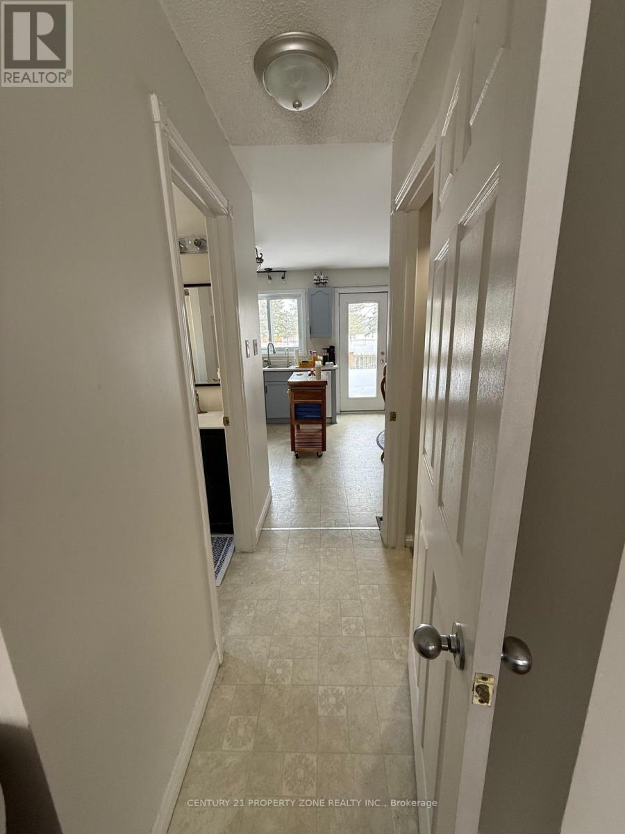 93 Borden Street, Stratford, Ontario  N5A 4R1 - Photo 11 - C12749644