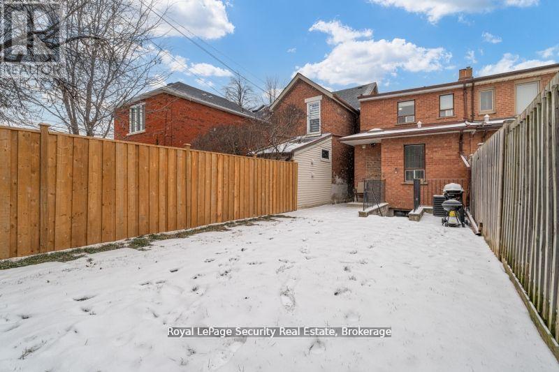 Main - 706 Gladstone Avenue, Toronto (Dovercourt-Wallace Emerson-Junction), Ontario  M6H 3J4 - Photo 9 - W12757866