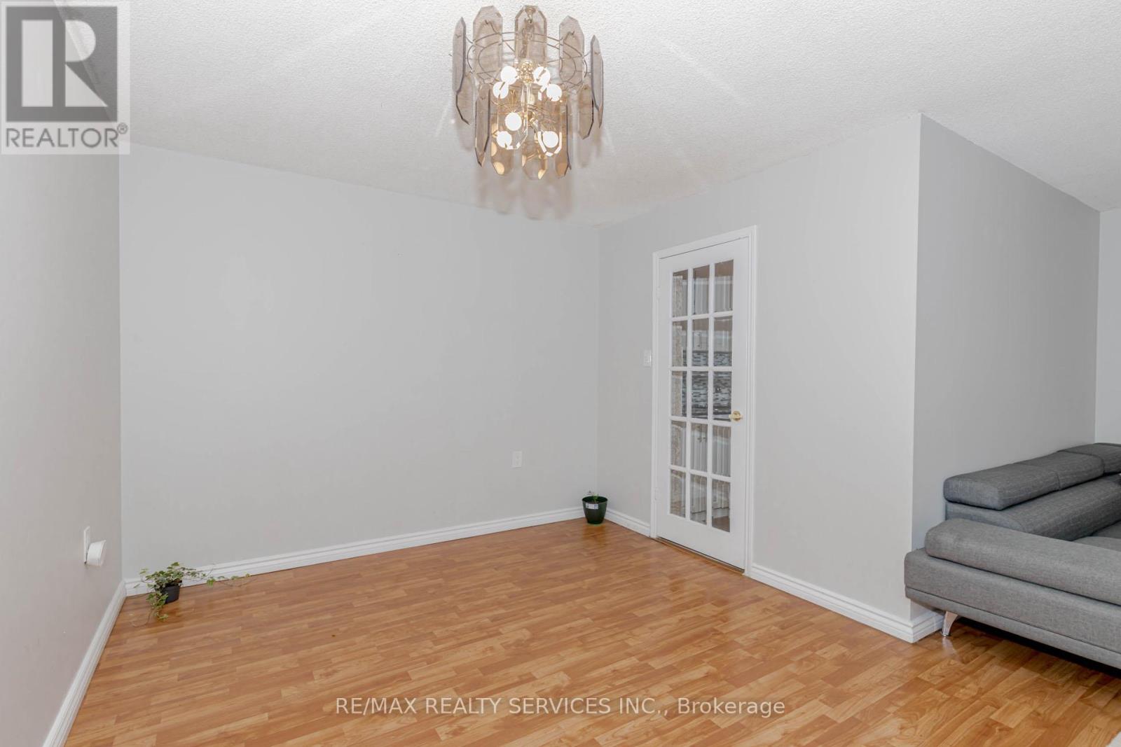 304 - 18 Knightsbridge Road, Brampton, Ontario  L6T 3X5 - Photo 13 - W12778334