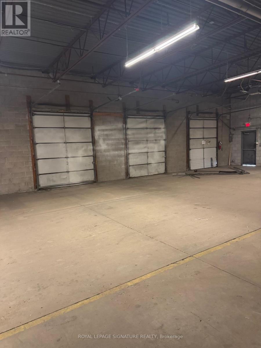 100f - 80 Jutland Road, Toronto (Islington-City Centre West), Ontario  M8Z 2H1 - Photo 2 - W12778344