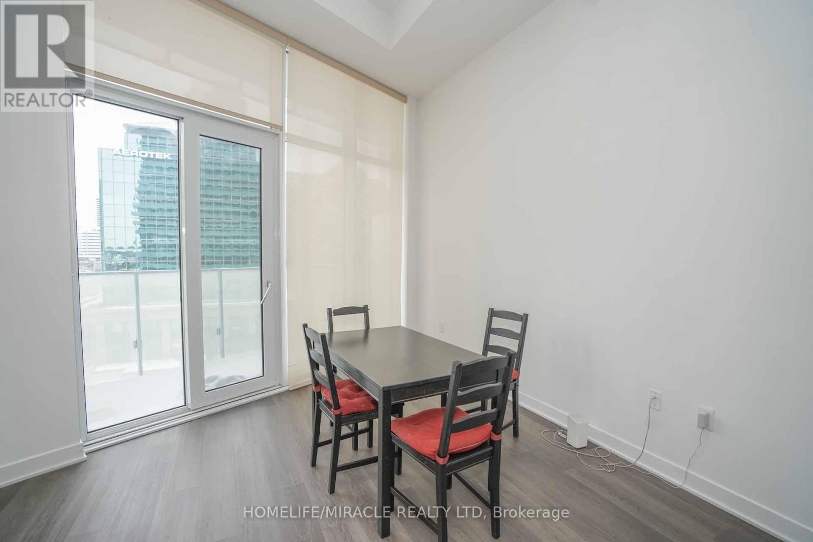 522 - 3900 Confederation Parkway, Mississauga, Ontario  L5B 0M3 - Photo 12 - W12778388