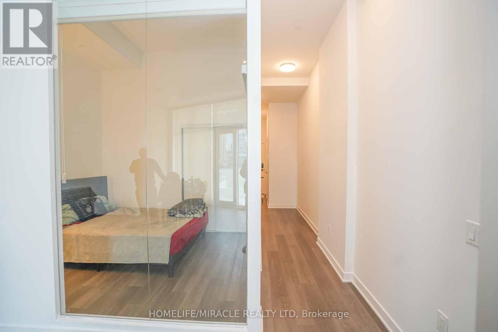 522 - 3900 Confederation Parkway, Mississauga, Ontario  L5B 0M3 - Photo 16 - W12778388