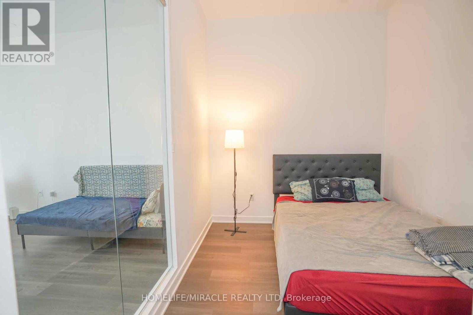 522 - 3900 Confederation Parkway, Mississauga, Ontario  L5B 0M3 - Photo 17 - W12778388