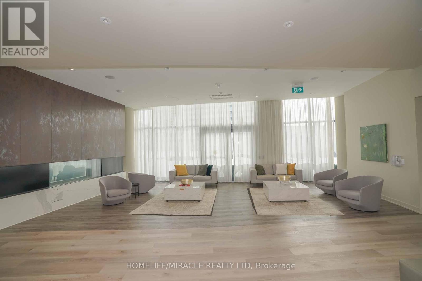 522 - 3900 Confederation Parkway, Mississauga, Ontario  L5B 0M3 - Photo 27 - W12778388