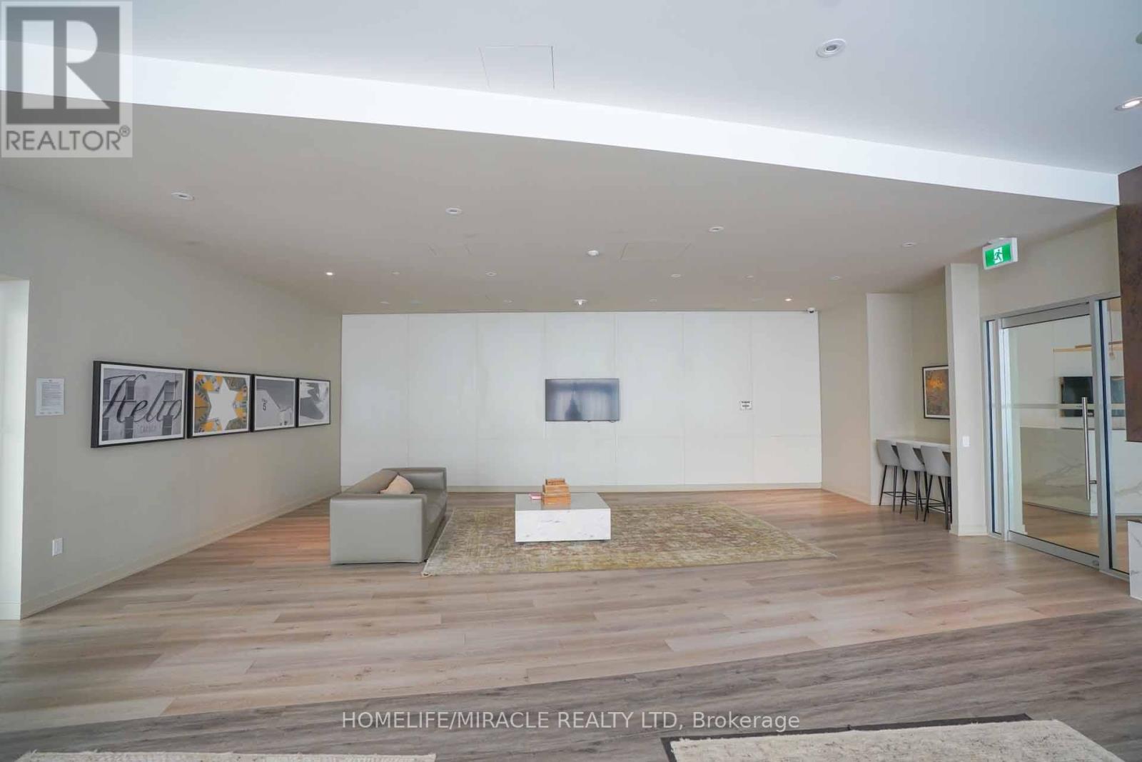 522 - 3900 Confederation Parkway, Mississauga, Ontario  L5B 0M3 - Photo 28 - W12778388