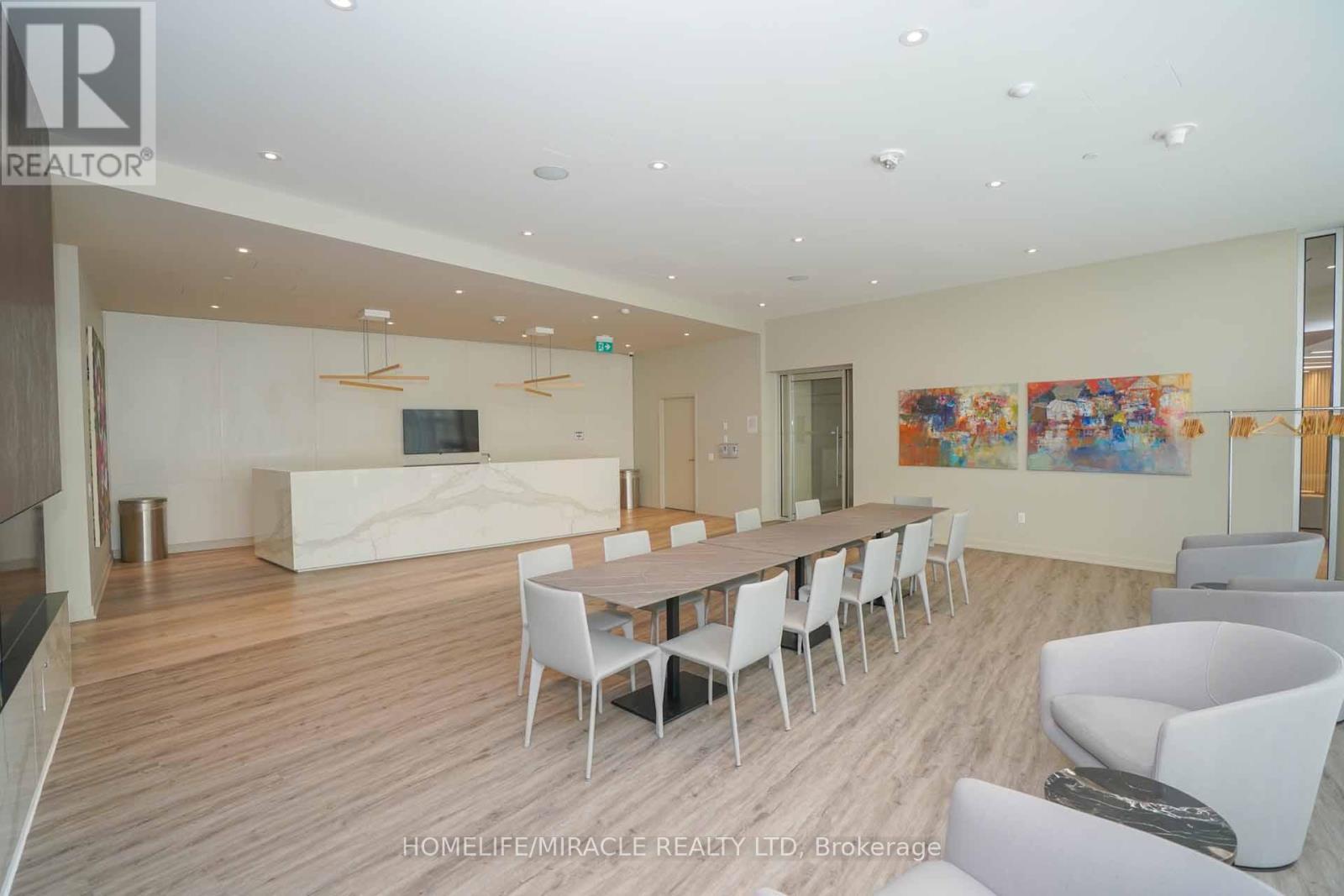 522 - 3900 Confederation Parkway, Mississauga, Ontario  L5B 0M3 - Photo 31 - W12778388