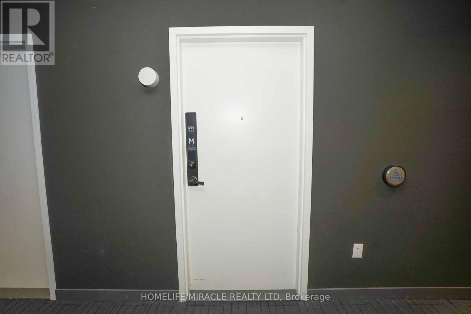 522 - 3900 Confederation Parkway, Mississauga, Ontario  L5B 0M3 - Photo 4 - W12778388