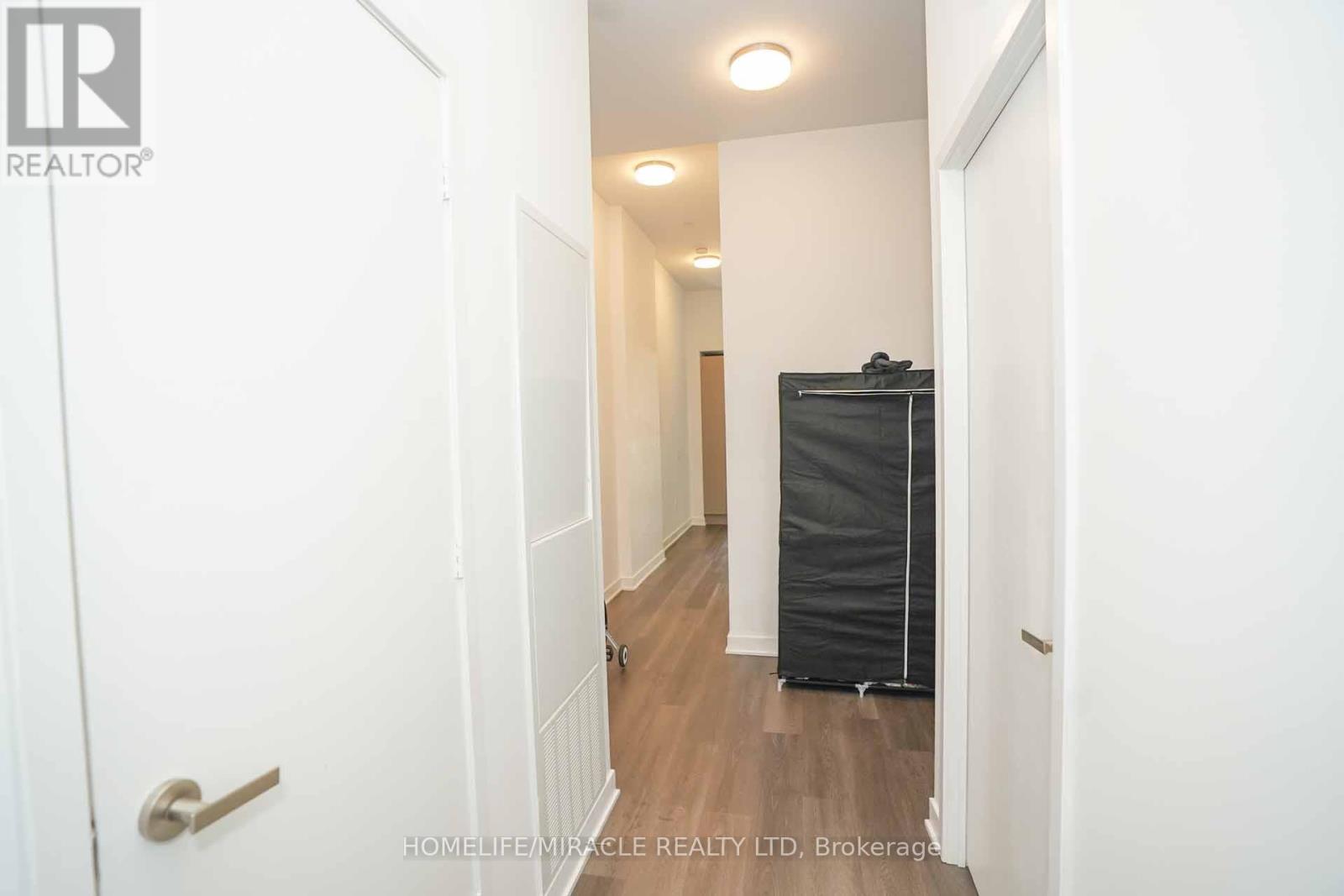 522 - 3900 Confederation Parkway, Mississauga, Ontario  L5B 0M3 - Photo 7 - W12778388