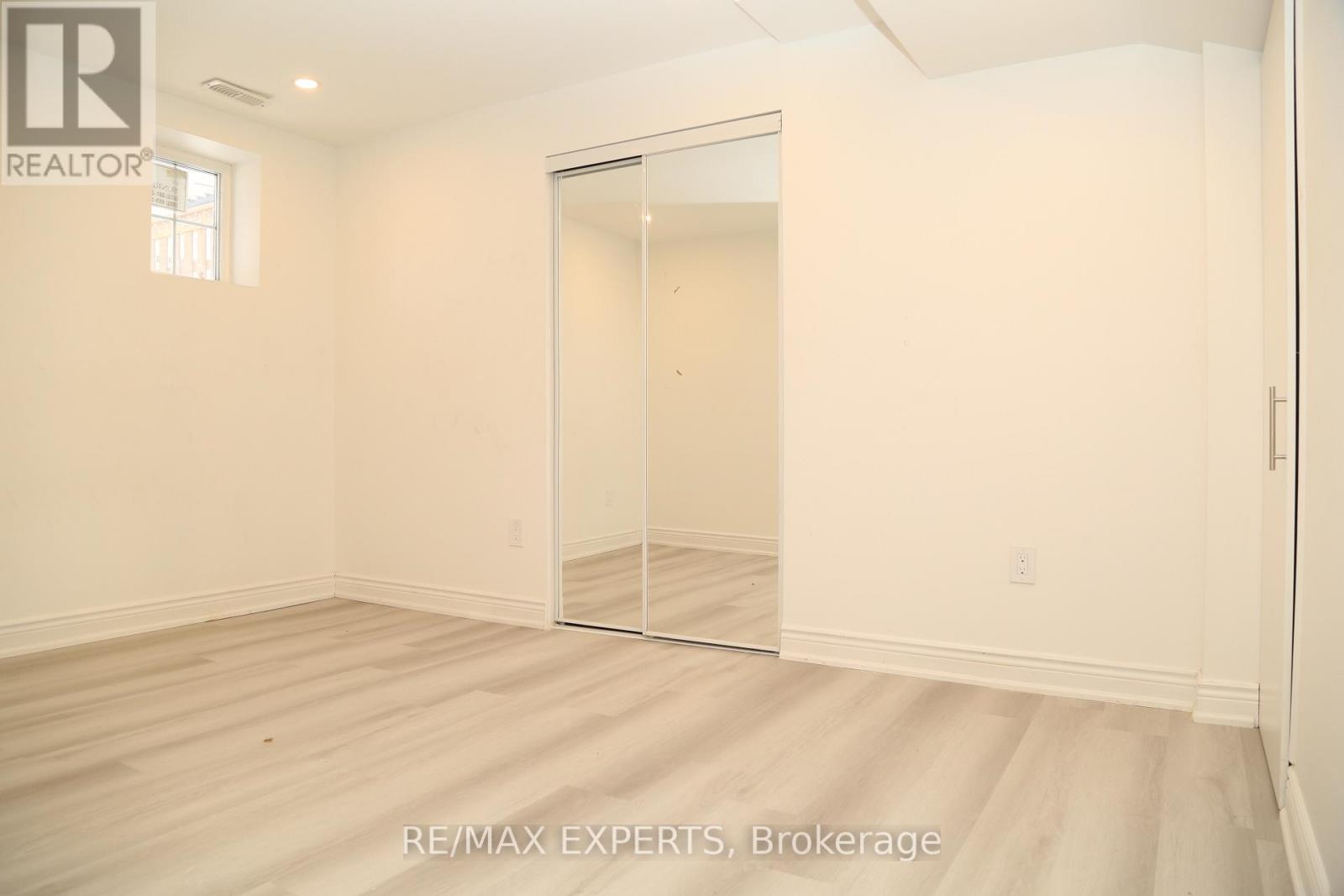 Bsmt - 20 Templeton Court, Brampton, Ontario  L6P 3B2 - Photo 14 - W12778420