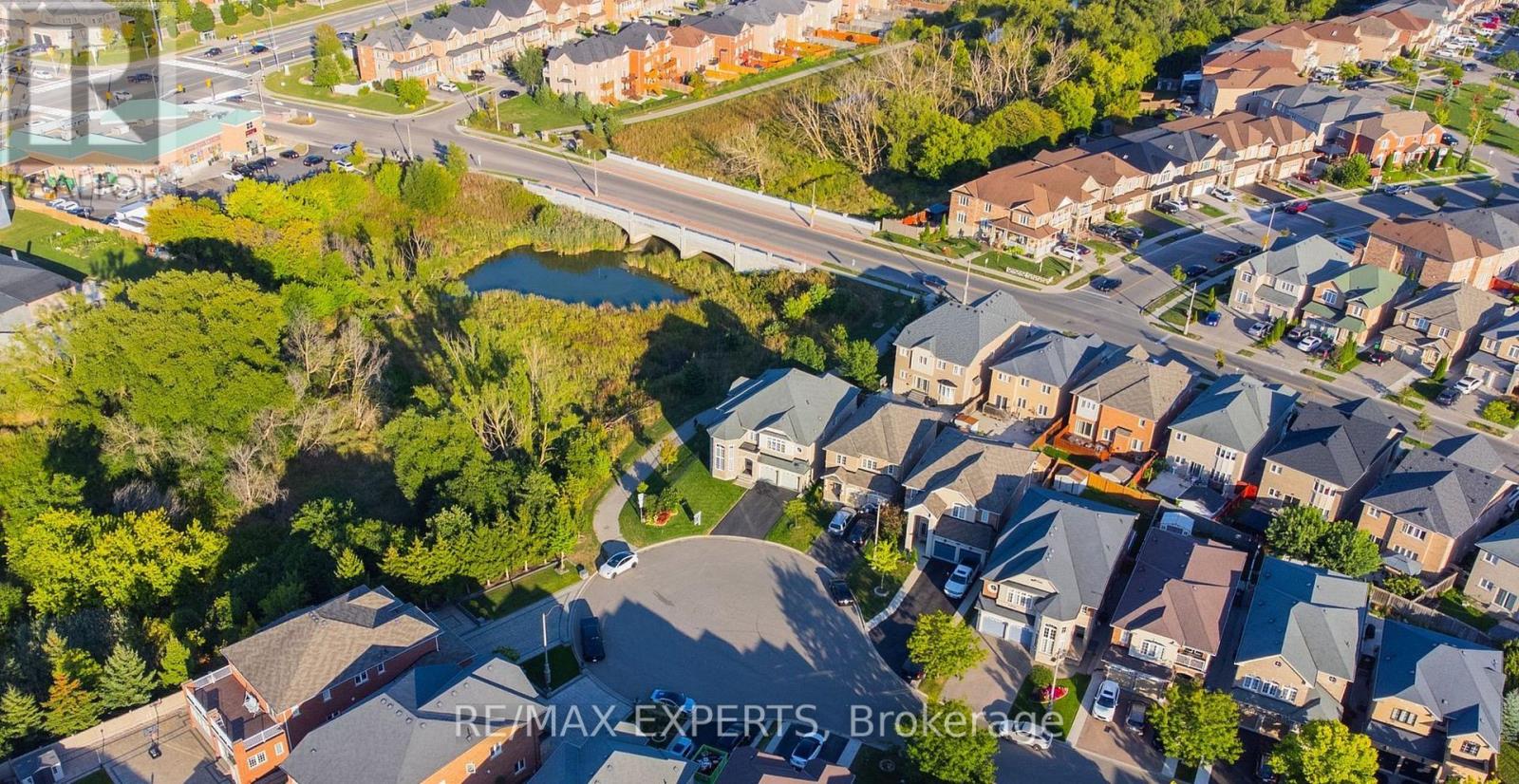 Bsmt - 20 Templeton Court, Brampton, Ontario  L6P 3B2 - Photo 2 - W12778420