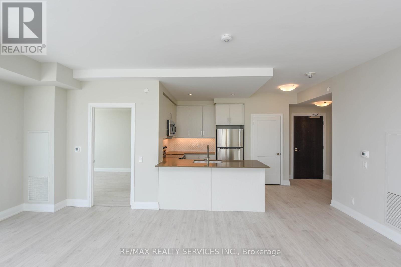 2103 - 15 Lynch Street, Brampton, Ontario  L6W 2Z8 - Photo 7 - W12778422