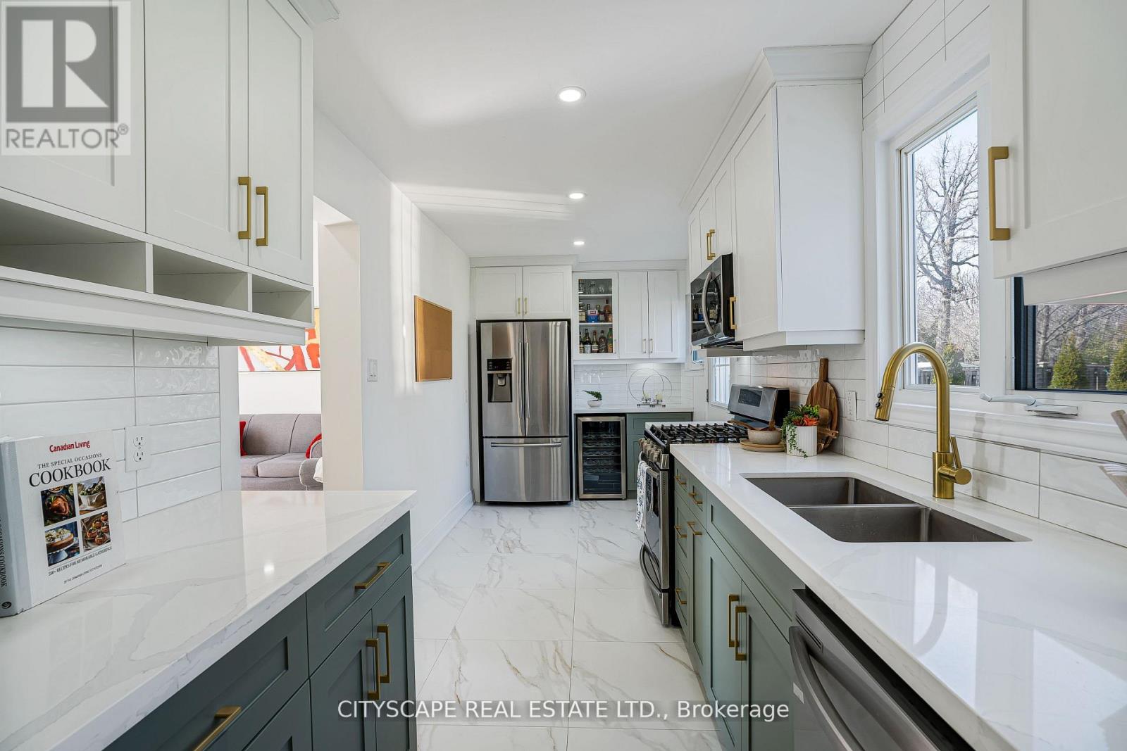 864 Cabot Trail, Milton, Ontario  L9T 3S8 - Photo 12 - W12778438