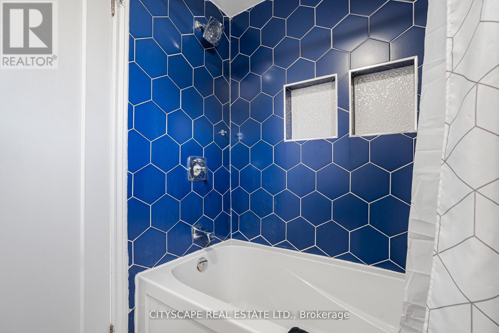 864 Cabot Trail, Milton, Ontario  L9T 3S8 - Photo 20 - W12778438