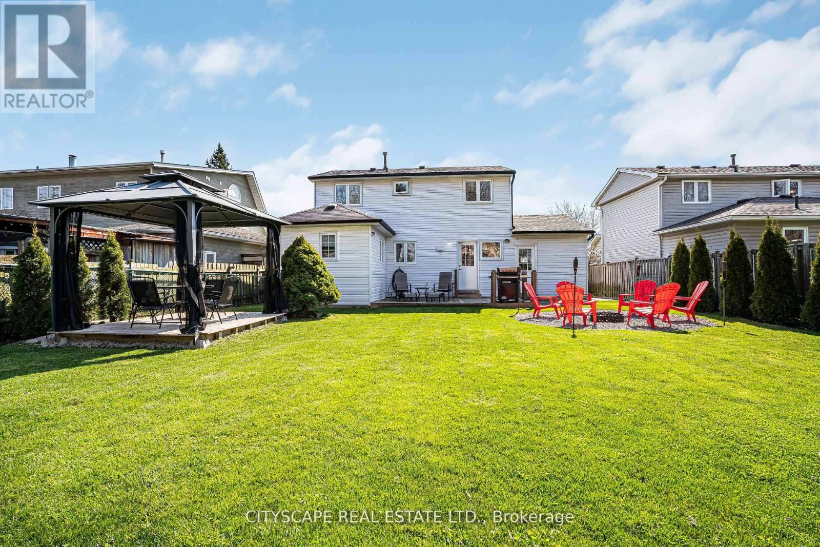 864 Cabot Trail, Milton, Ontario  L9T 3S8 - Photo 4 - W12778438