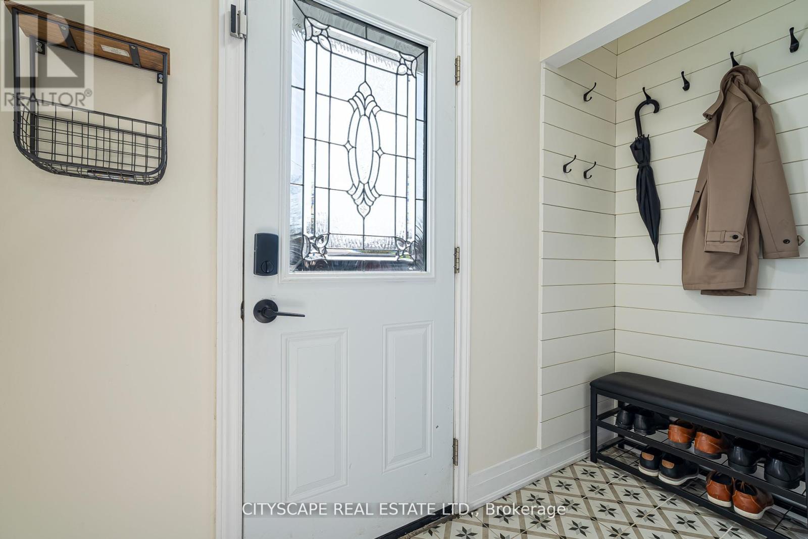 864 Cabot Trail, Milton, Ontario  L9T 3S8 - Photo 6 - W12778438