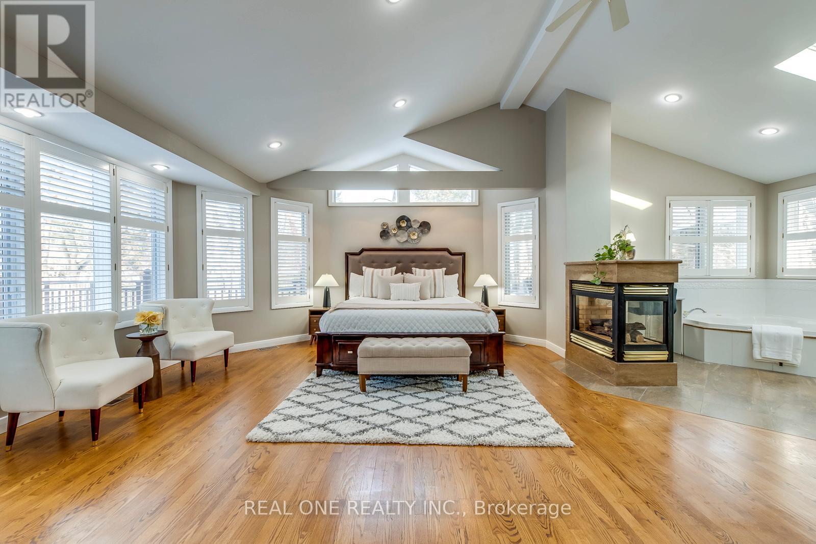 1399 Chriseden Drive, Mississauga, Ontario  L5H 1V1 - Photo 18 - W12778442