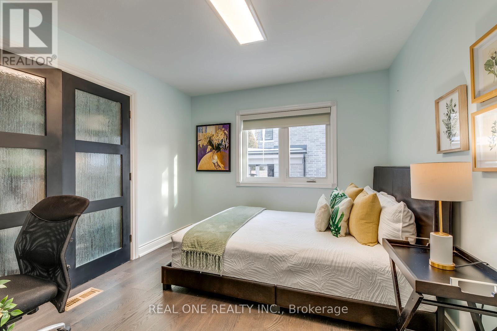 1399 Chriseden Drive, Mississauga, Ontario  L5H 1V1 - Photo 25 - W12778442