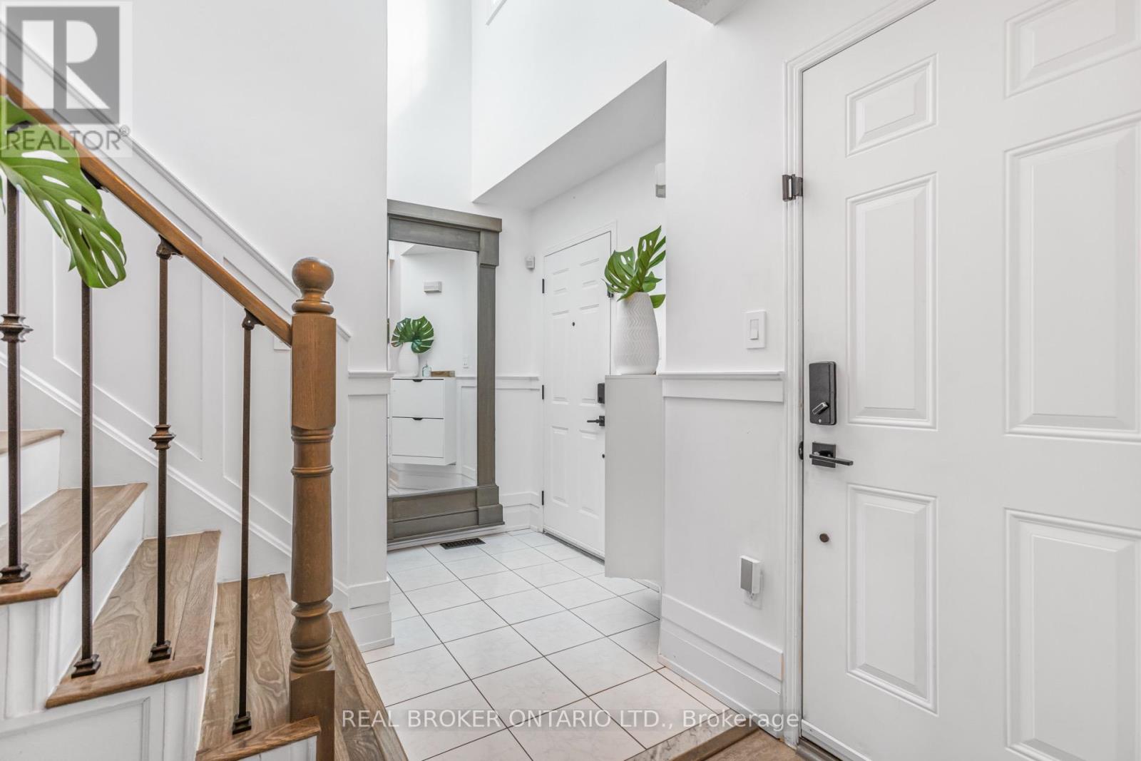 184 Howard Crescent, Orangeville, Ontario  L9W 4W3 - Photo 6 - W12778458