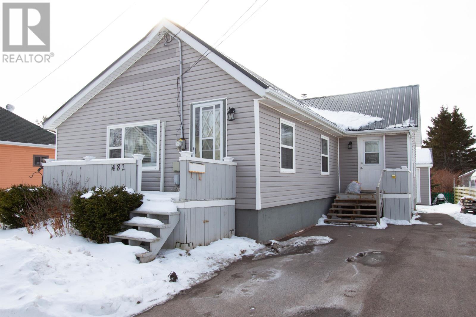482 Sheen Street, Summerside, Prince Edward Island  C1N 3W1 - Photo 1 - 202602569
