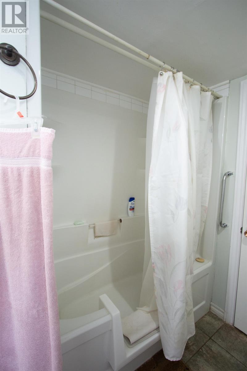 482 Sheen Street, Summerside, Prince Edward Island  C1N 3W1 - Photo 8 - 202602569