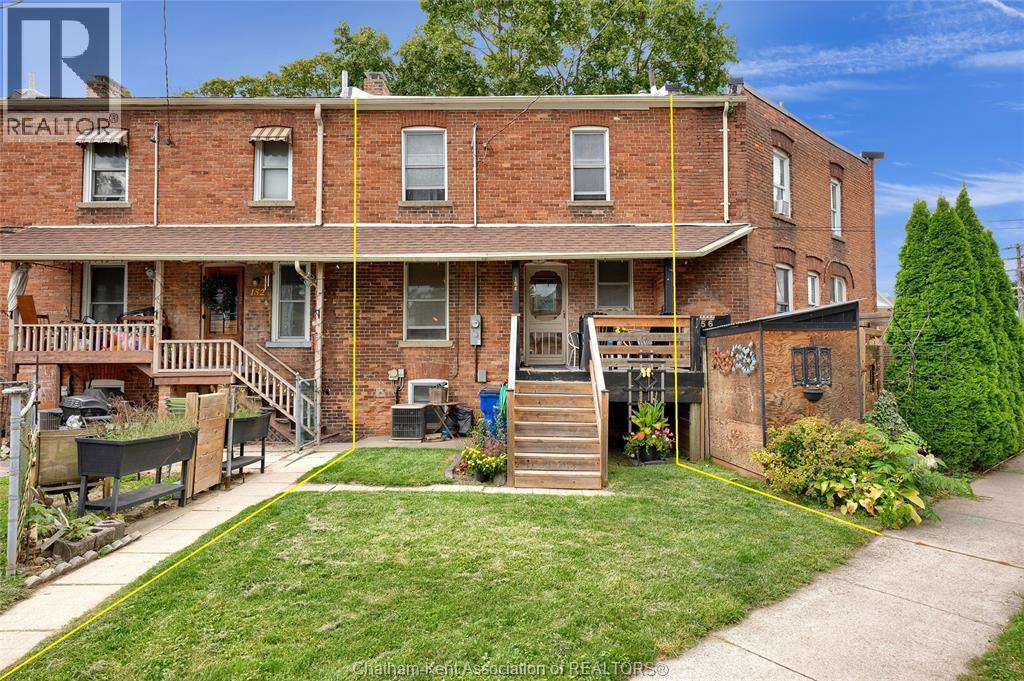 MLS# 26003031: 154 Grand AVENUE East, Chatham, Canada