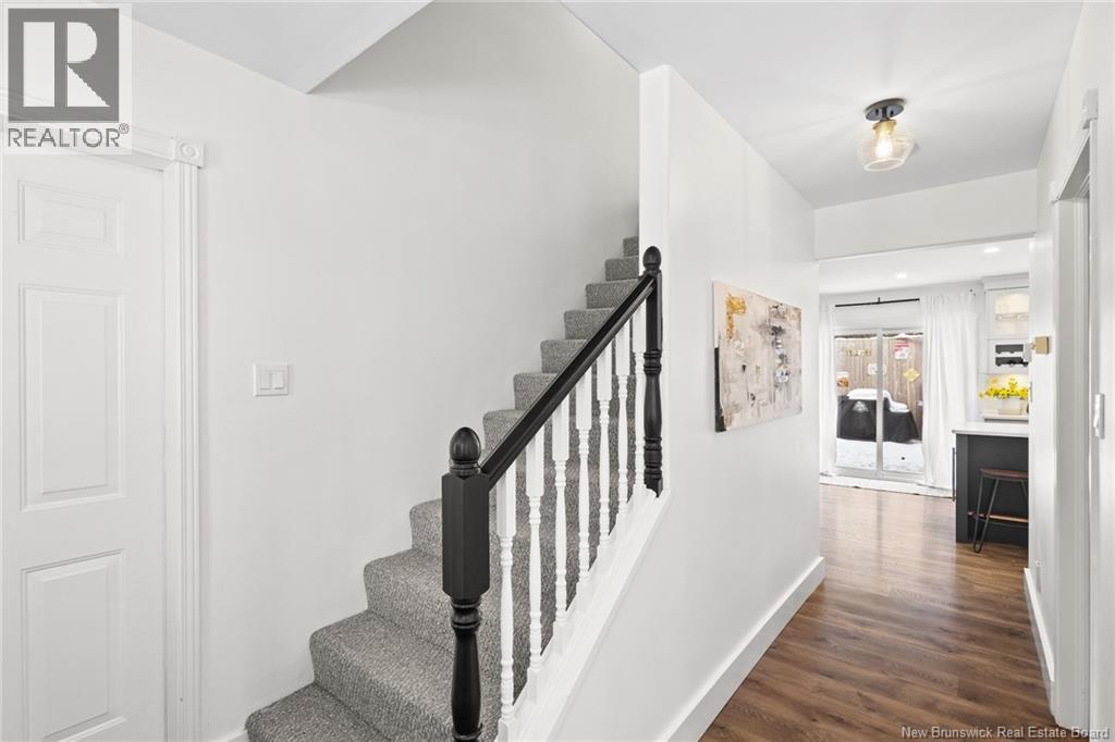 95 Brentwood Drive, Fredericton, New Brunswick  E3B 7A5 - Photo 2 - NB133193