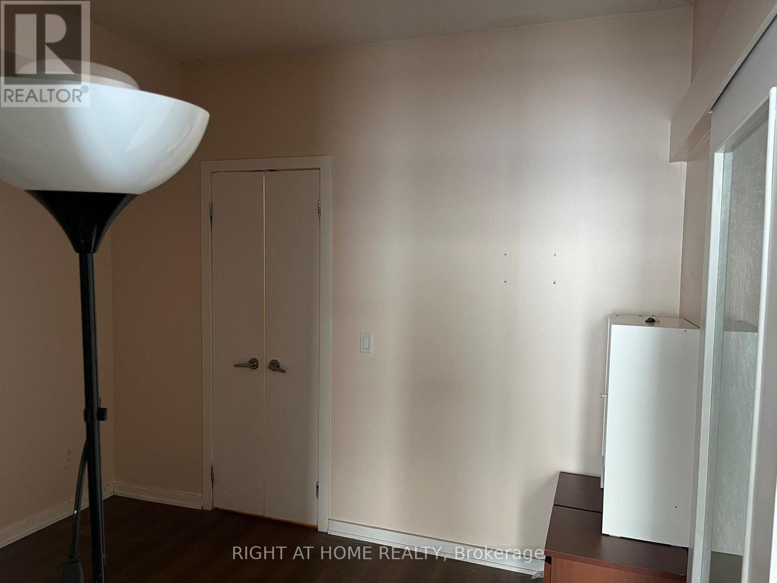 2408 - 208 Queens Quay W, Toronto (Waterfront Communities), Ontario  M5J 2Y5 - Photo 15 - C12554772