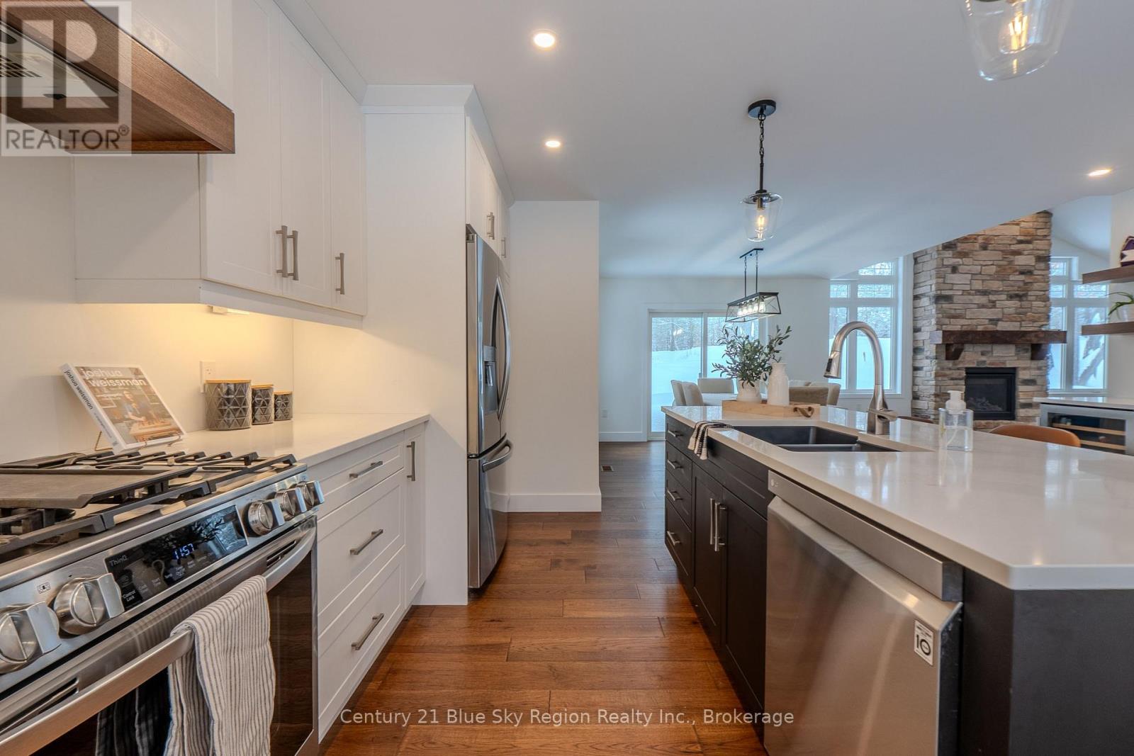 81 Oakridge Drive, East Ferris, Ontario  P0H 1K0 - Photo 12 - X12778528