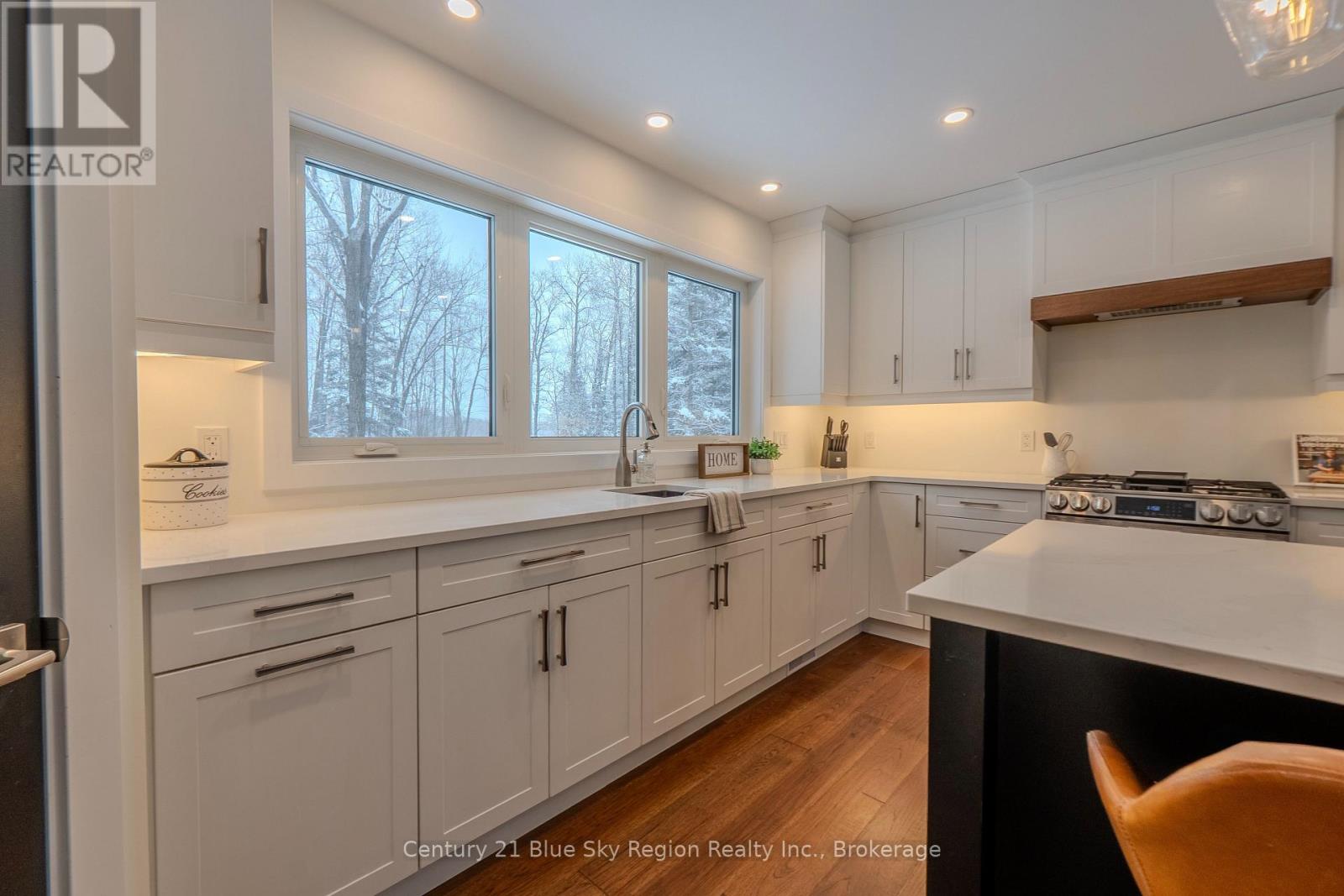 81 Oakridge Drive, East Ferris, Ontario  P0H 1K0 - Photo 13 - X12778528