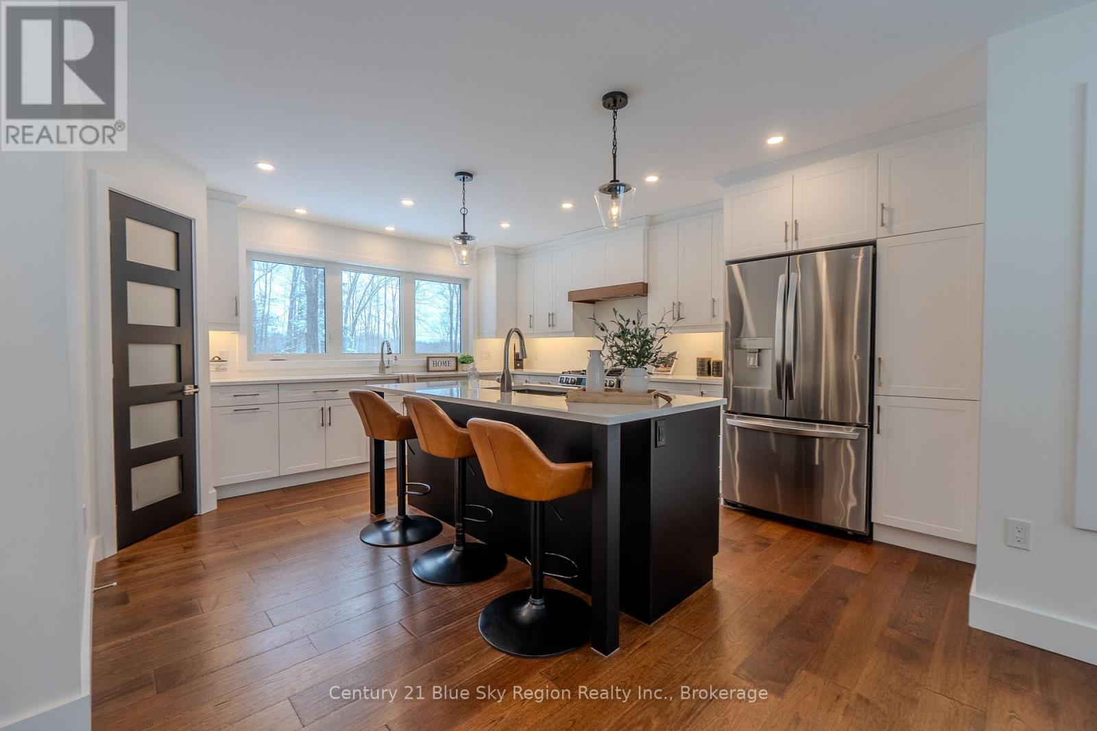 81 Oakridge Drive, East Ferris, Ontario  P0H 1K0 - Photo 9 - X12778528