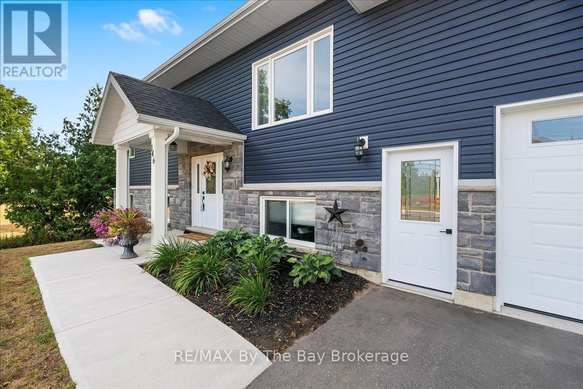 146 Mary Street, Clearview, Ontario  L0M 1G0 - Photo 3 - S12778572