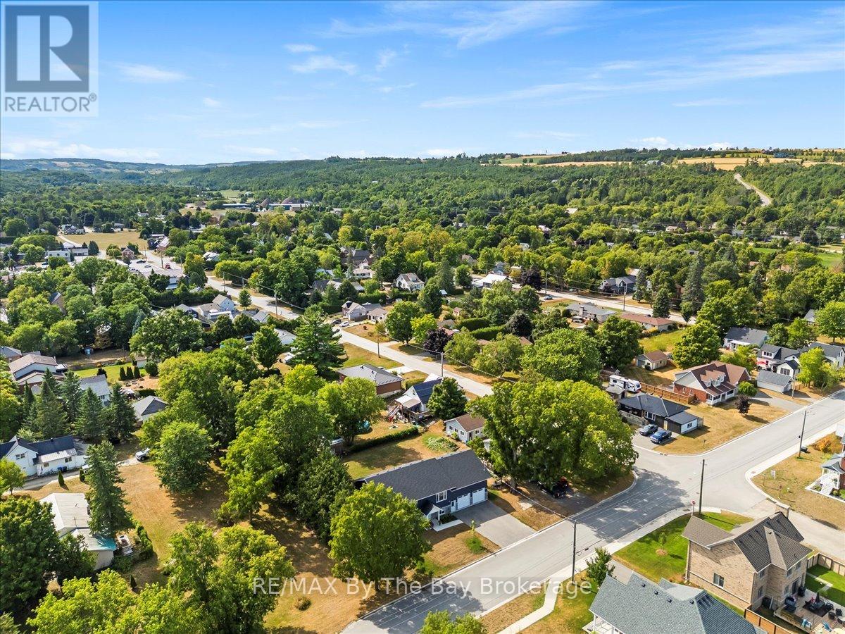 146 Mary Street, Clearview, Ontario  L0M 1G0 - Photo 39 - S12778572