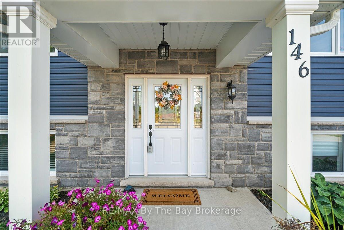 146 Mary Street, Clearview, Ontario  L0M 1G0 - Photo 4 - S12778572