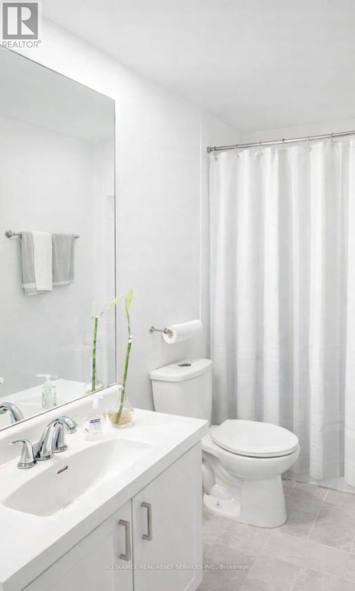 301 - 4205 Shipp Drive, Mississauga, Ontario  L4Z 2Y9 - Photo 8 - W12778164