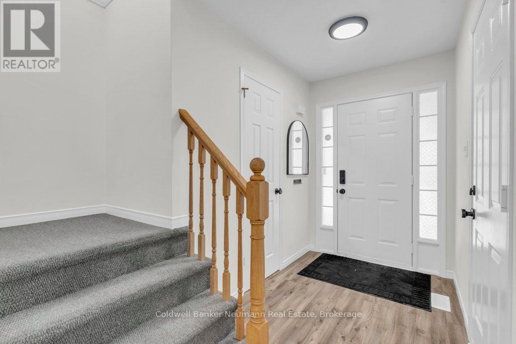6 Law Drive, Guelph, Ontario  N1E 7E8 - Photo 4 - X12778516