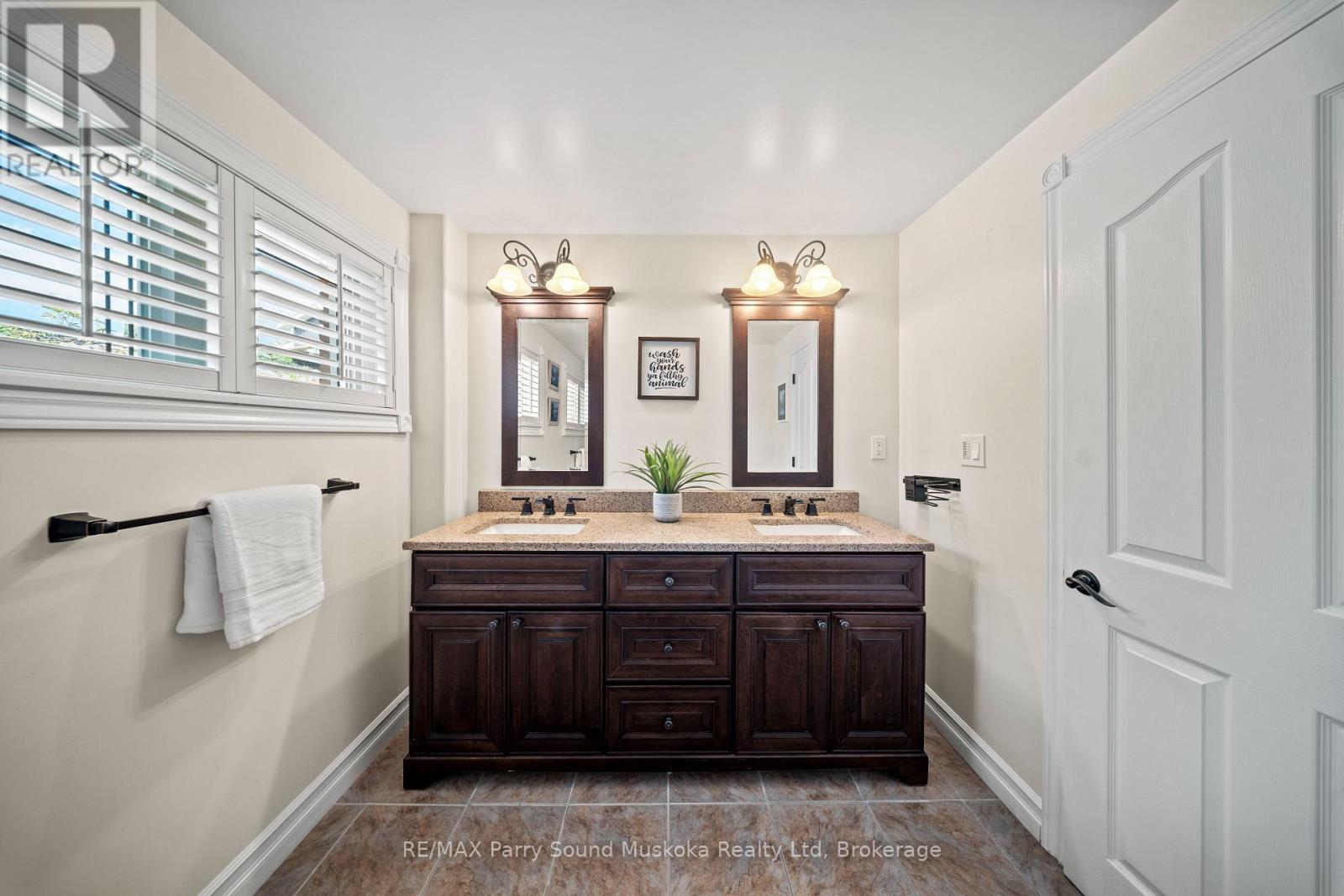 38 Fortin Drive, West Nipissing, Ontario  P0H 2M0 - Photo 34 - X12778548