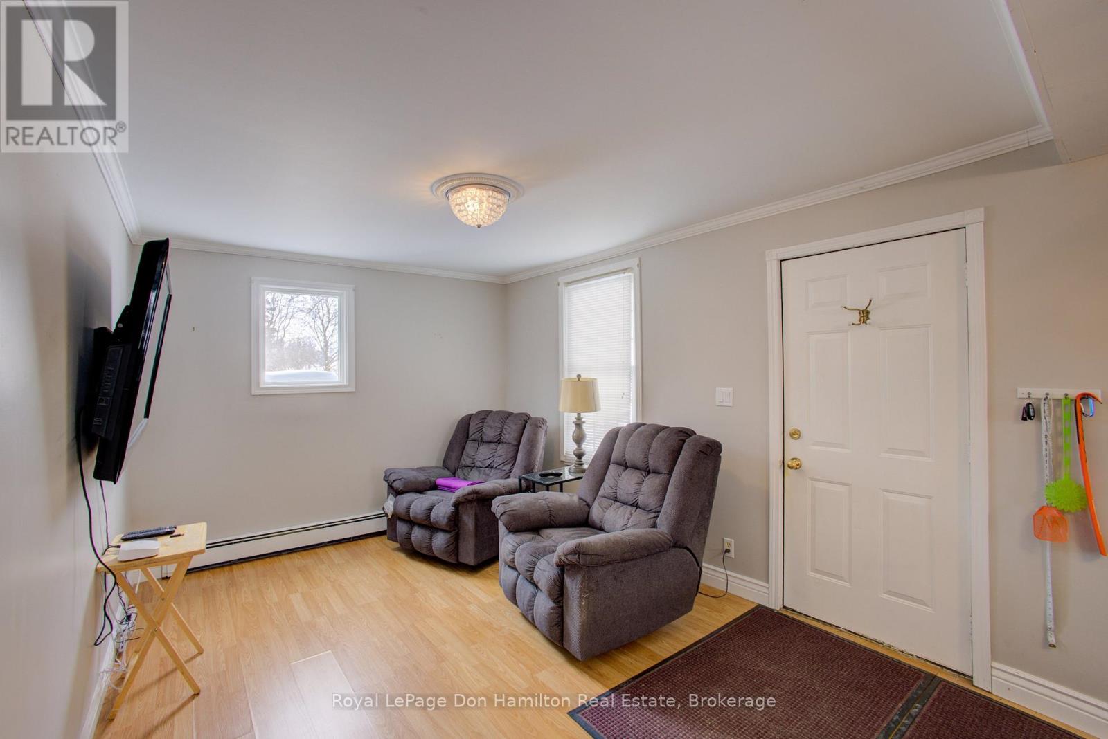 64 George Street S, Minto, Ontario  N0G 1Z0 - Photo 10 - X12778554