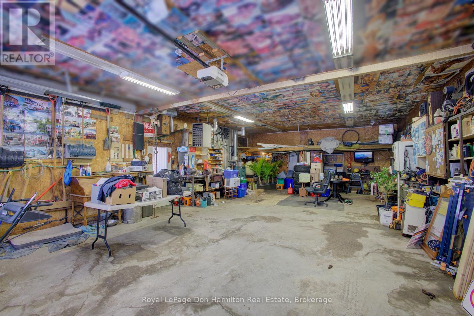 64 George Street S, Minto, Ontario  N0G 1Z0 - Photo 31 - X12778554