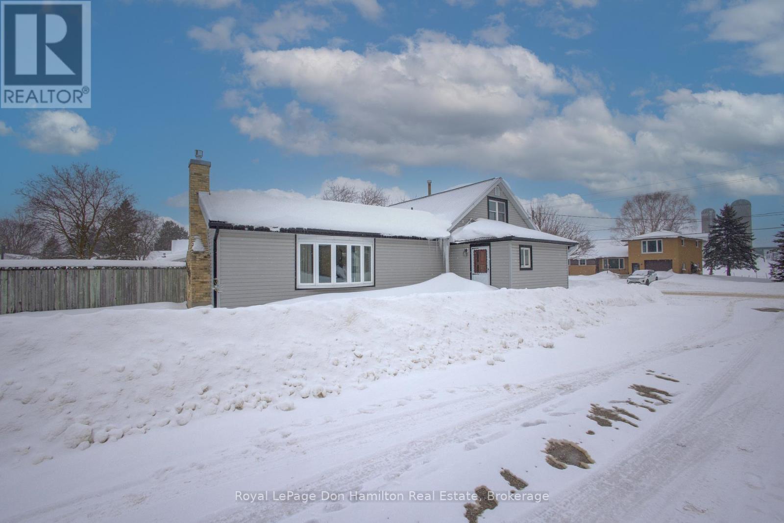 64 George Street S, Minto, Ontario  N0G 1Z0 - Photo 34 - X12778554