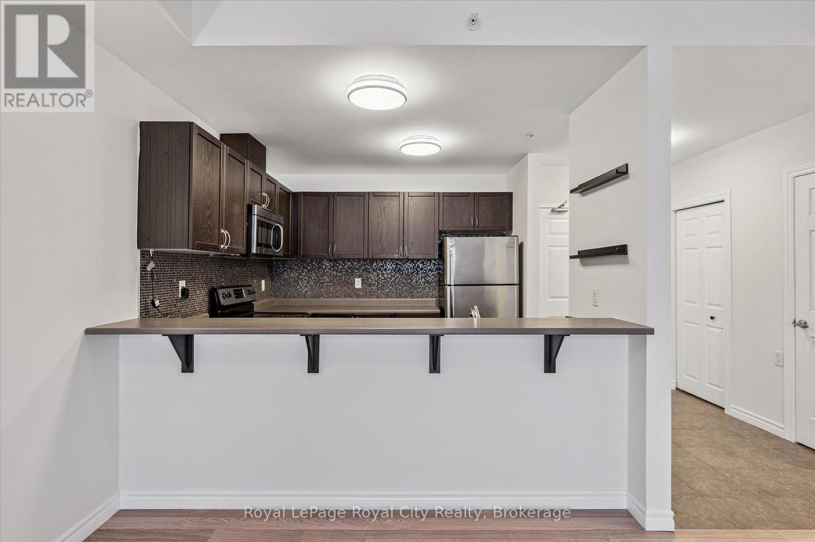 207 - 2 Colonial Drive, Guelph, Ontario  N1L 0K8 - Photo 11 - X12778580