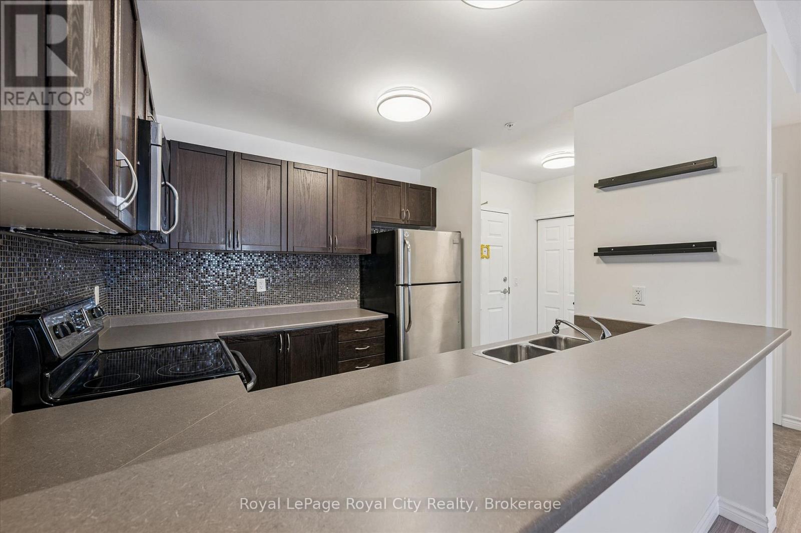 207 - 2 Colonial Drive, Guelph, Ontario  N1L 0K8 - Photo 9 - X12778580