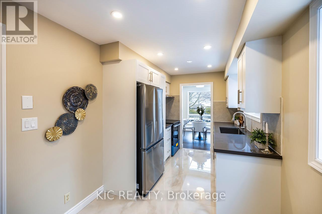 16 Turnberry Crescent, Clarington, Ontario  L1E 1A6 - Photo 10 - E12778672