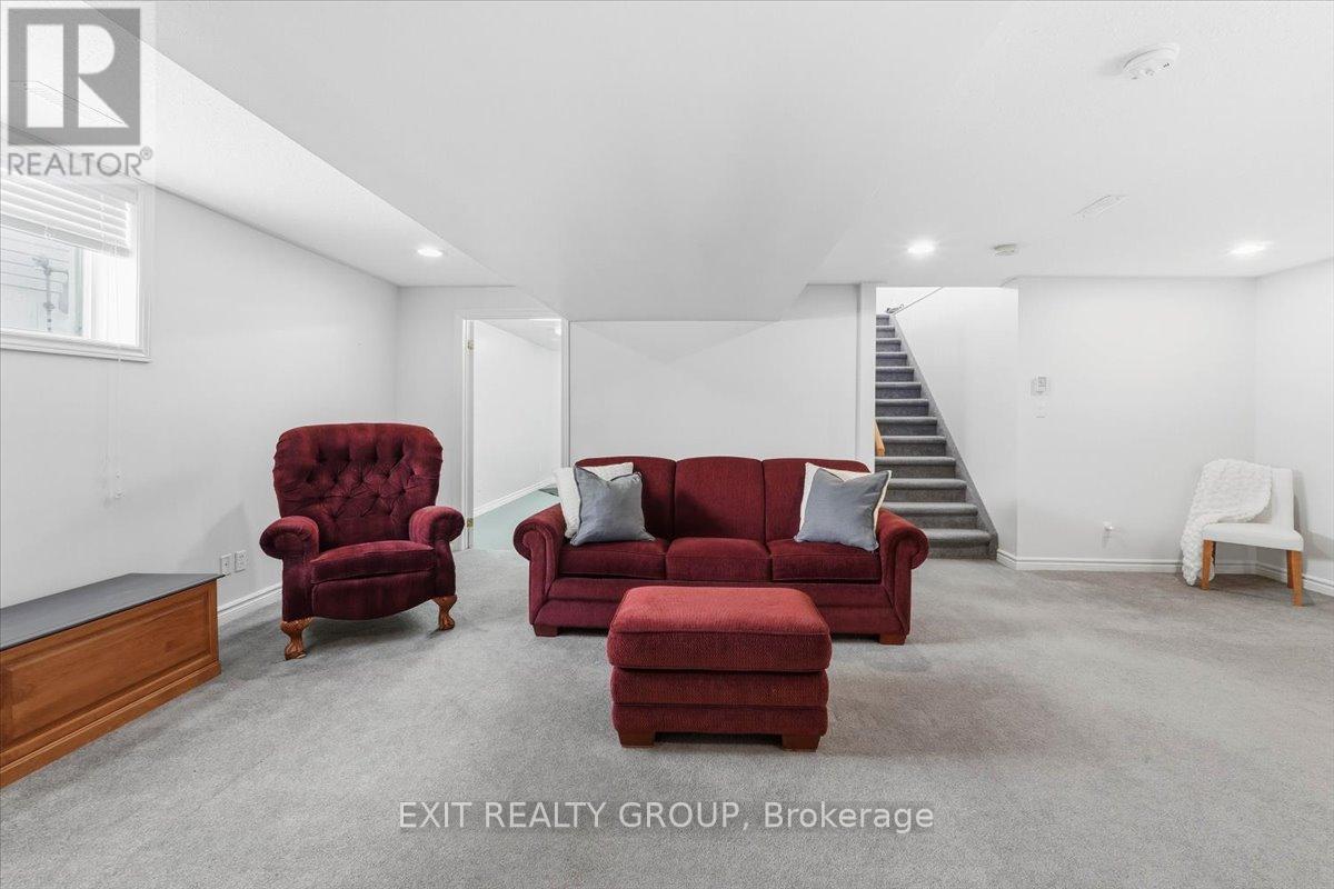 14 Stonegate Crescent, Quinte West (Frankford Ward), Ontario  K0K 2C0 - Photo 33 - X12778574