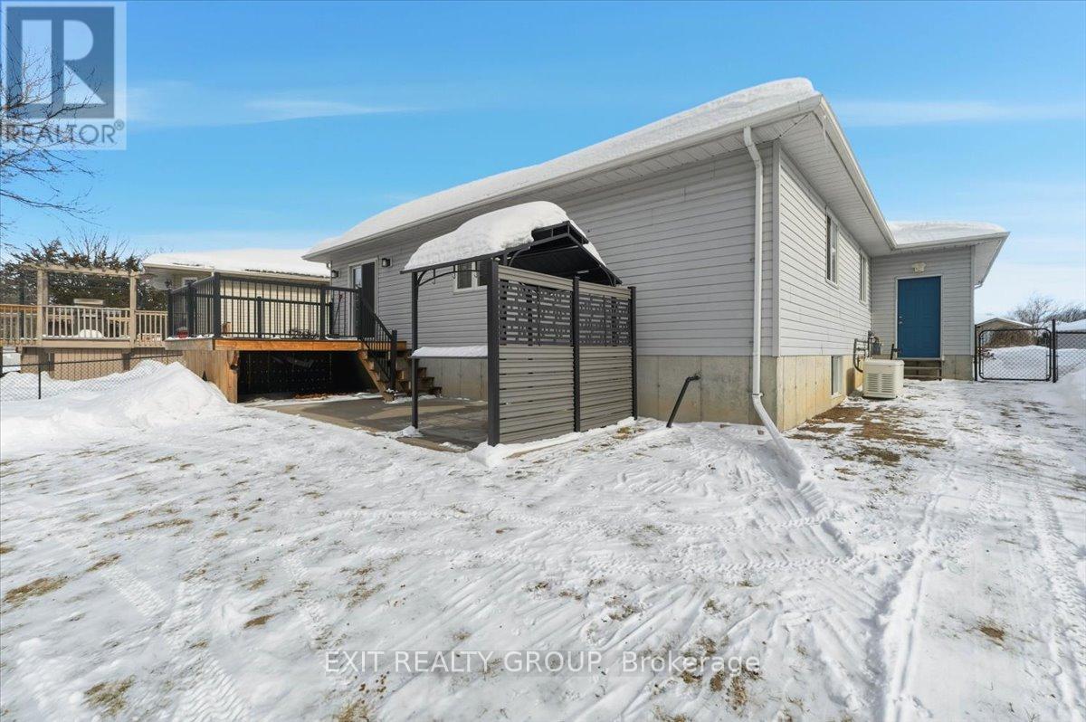 14 Stonegate Crescent, Quinte West (Frankford Ward), Ontario  K0K 2C0 - Photo 37 - X12778574