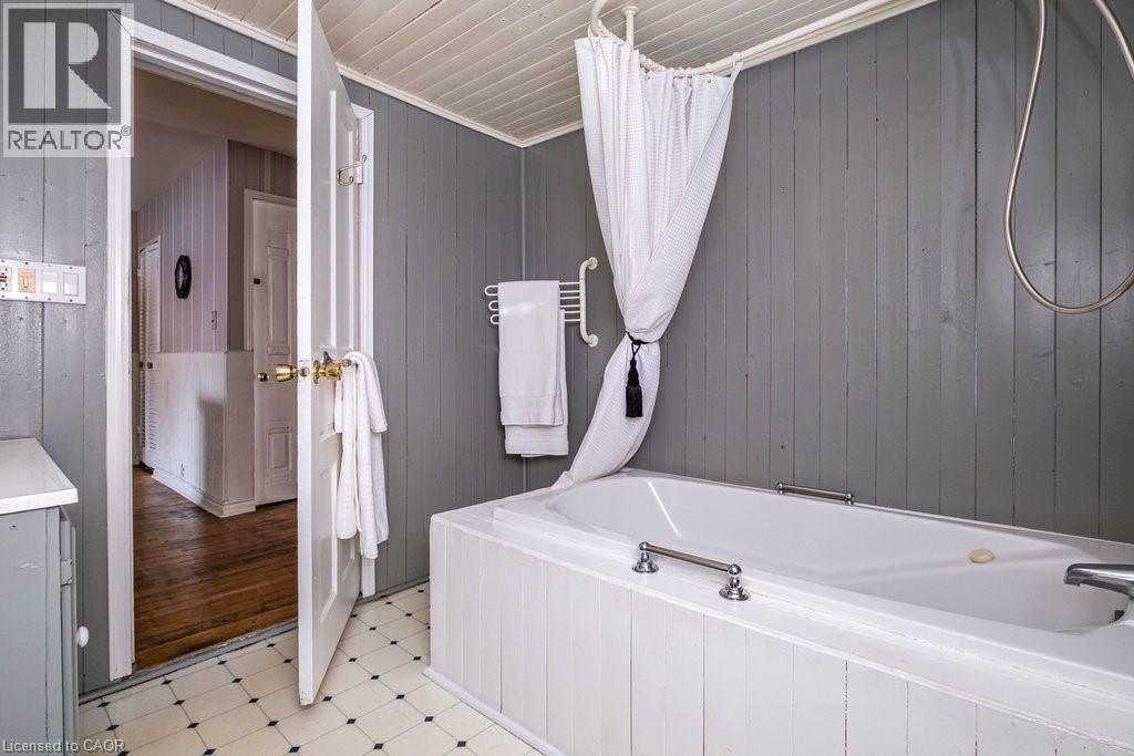 50 Macaulay Street W, Hamilton, Ontario  L8L 1E7 - Photo 21 - 40804208