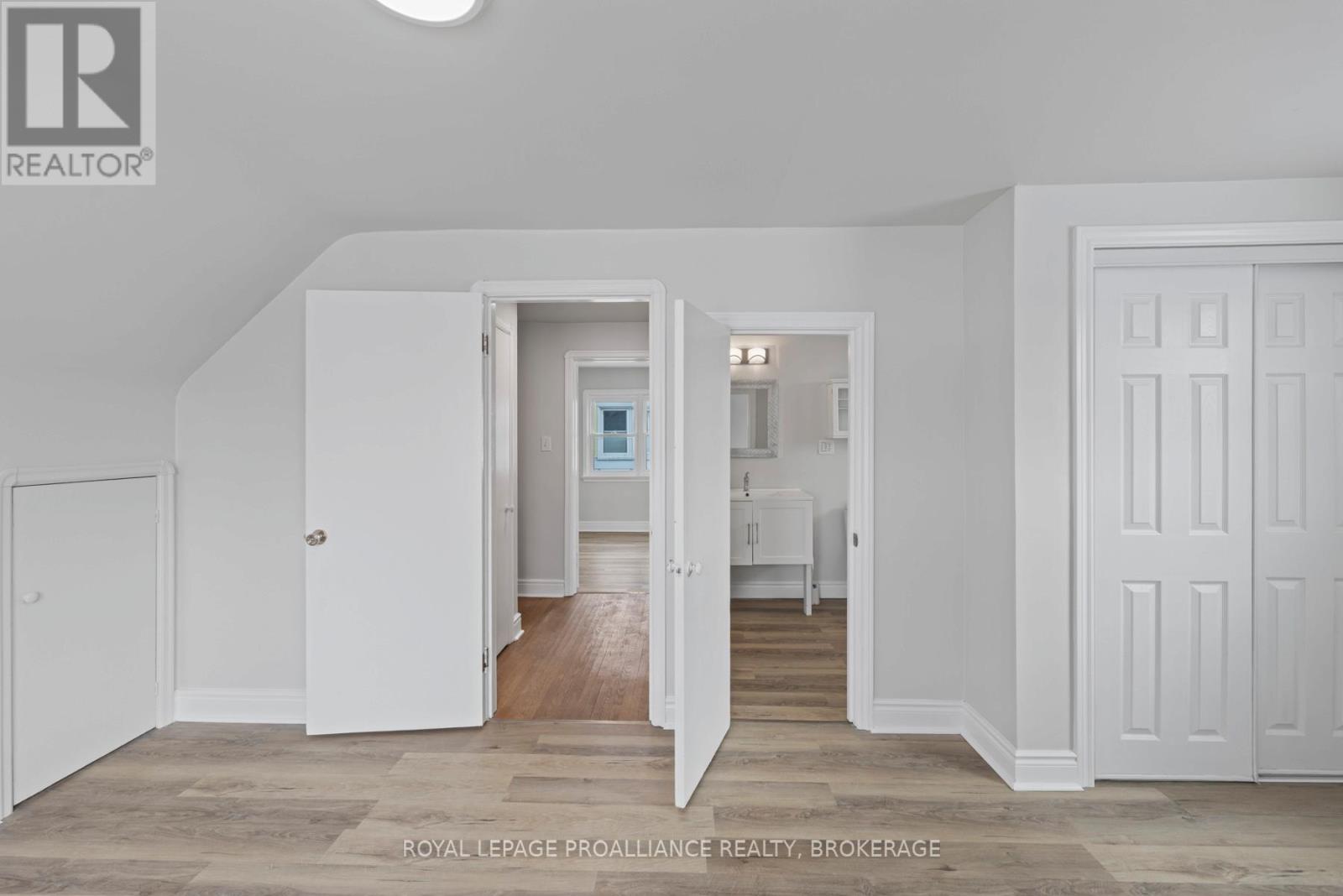 120 Hillendale Avenue, Kingston (West Of Sir John A. Blvd), Ontario  K7M 1S7 - Photo 17 - X12778612