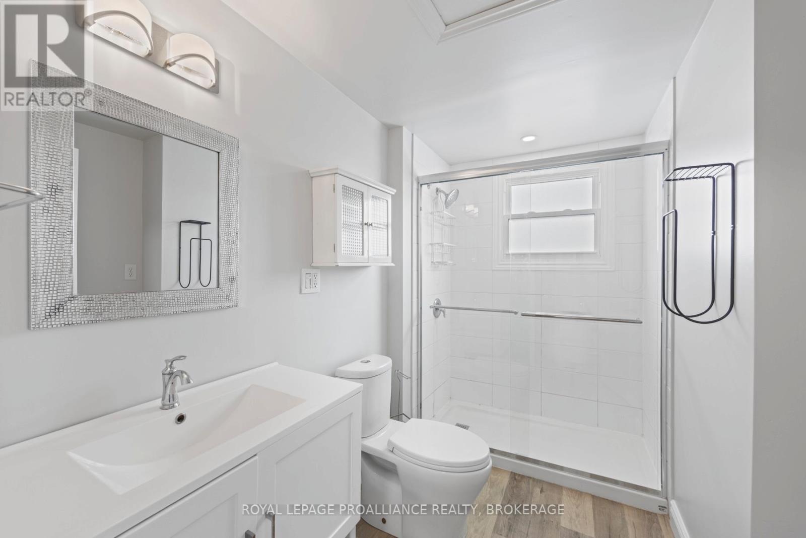 120 Hillendale Avenue, Kingston (West Of Sir John A. Blvd), Ontario  K7M 1S7 - Photo 18 - X12778612