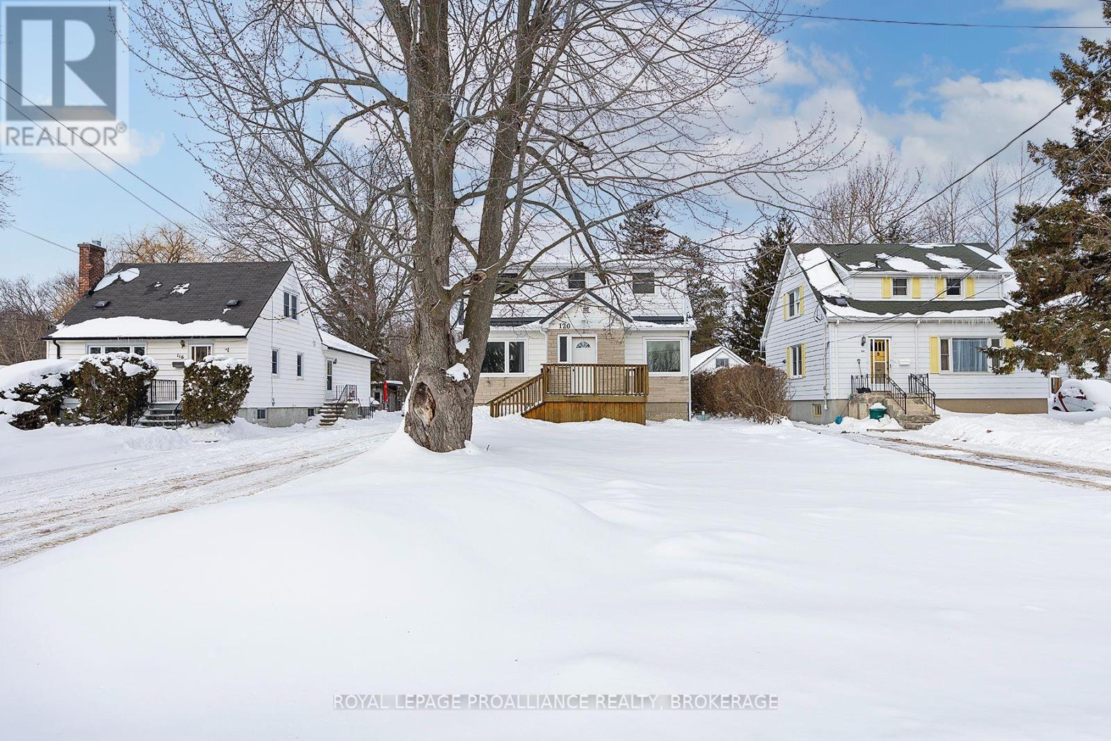 120 Hillendale Avenue, Kingston (West Of Sir John A. Blvd), Ontario  K7M 1S7 - Photo 2 - X12778612