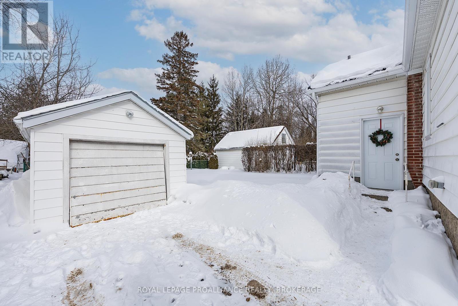 120 Hillendale Avenue, Kingston (West Of Sir John A. Blvd), Ontario  K7M 1S7 - Photo 21 - X12778612